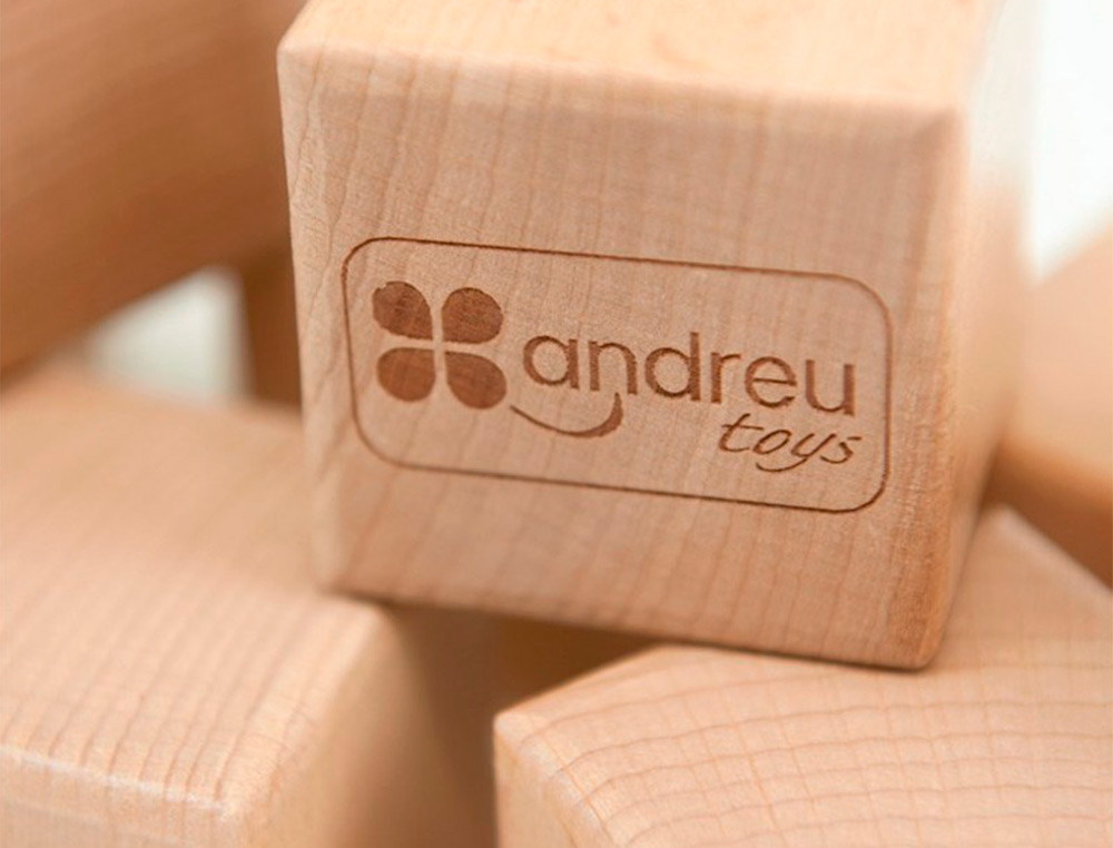 Jogo didatico andreutoys 10 cubos sensoriais com som madeira ( Imagem 5 de 7 ) - Preview