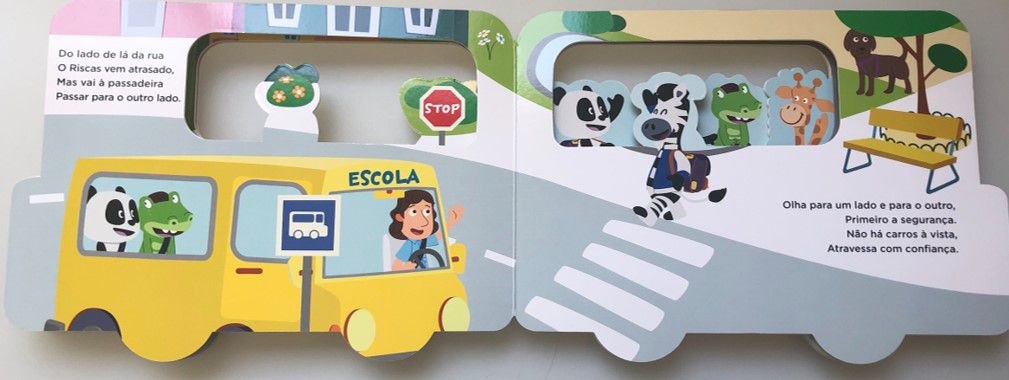 Panda - No Autocarro da Escola ( Imagem 2 de 2 ) - Preview