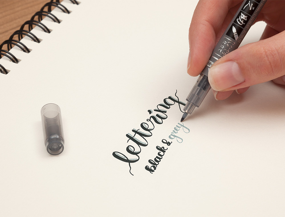 Rotulador tombow fudenosuke tinta base de agua doble punta blanda color gris/negro ( Imagem 5 de 5 ) - Preview