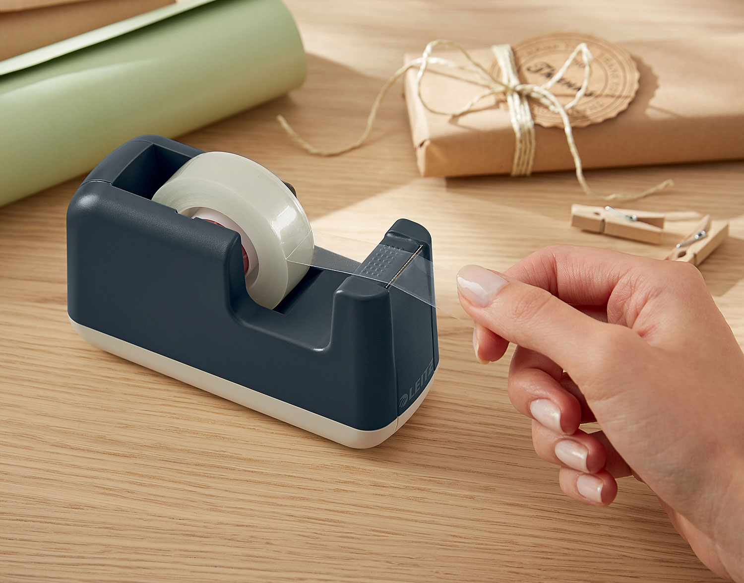 Desenrolador Fita Cola Leitz Cosy Cinza 53670089 ( Imagem 4 de 8 ) - Preview