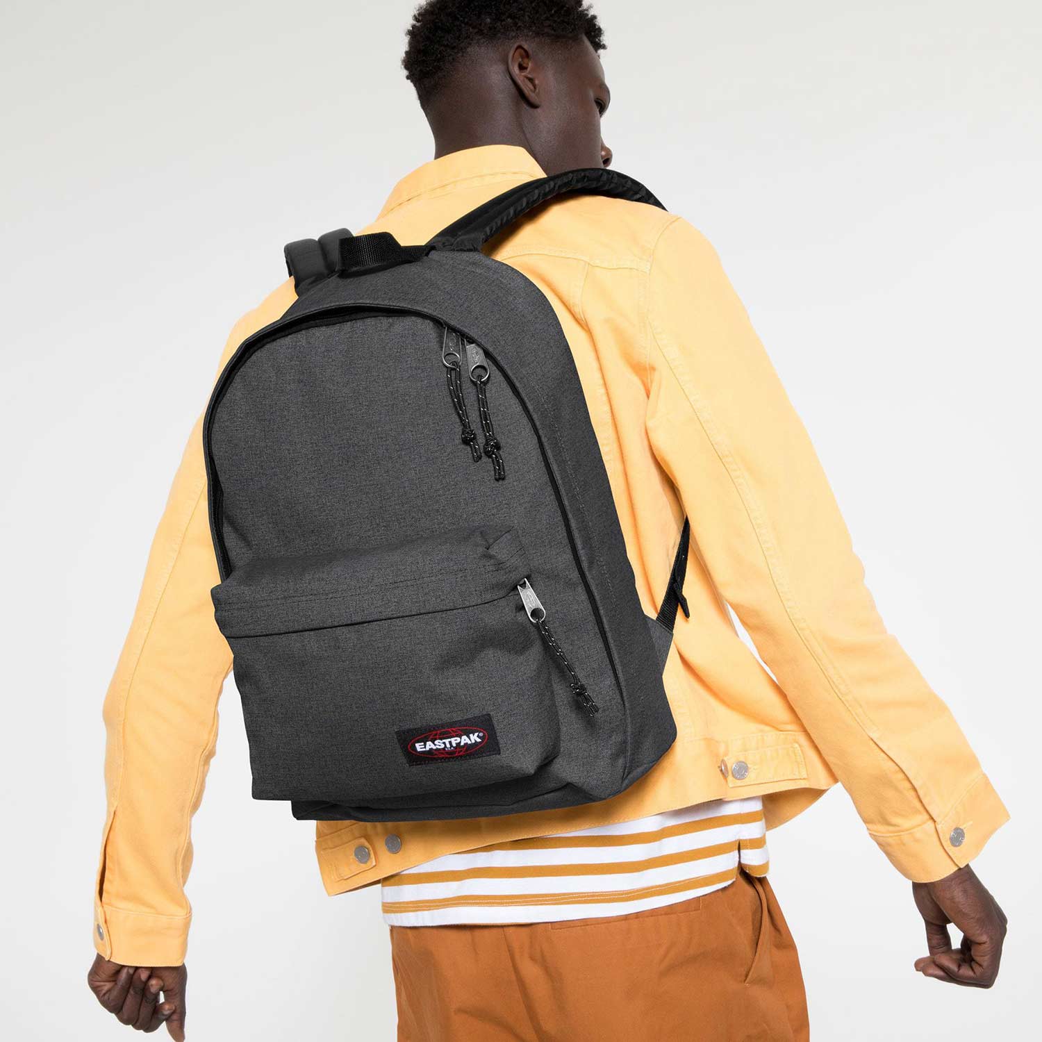 Mochila Eastpak Out Of Office Black Denim 44X29,5X22Cm Ek00076777H1 ( Imagem 4 de 4 ) - Preview