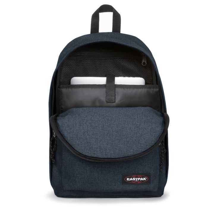 Mochila Eastpak Out Of Office Triple Denim 44X29,5X22Cm Ek00076726W1 ( Imagem 2 de 3 ) - Preview