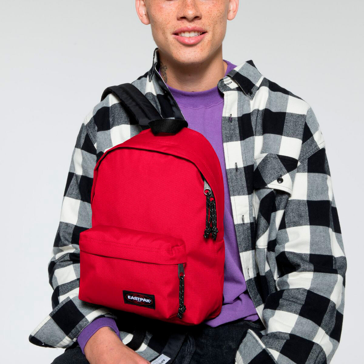 Mochila Eastpak Orbit Sailor Red 33,5X23X15Cm Ek00004384Z1 ( Imagem 4 de 4 ) - Preview