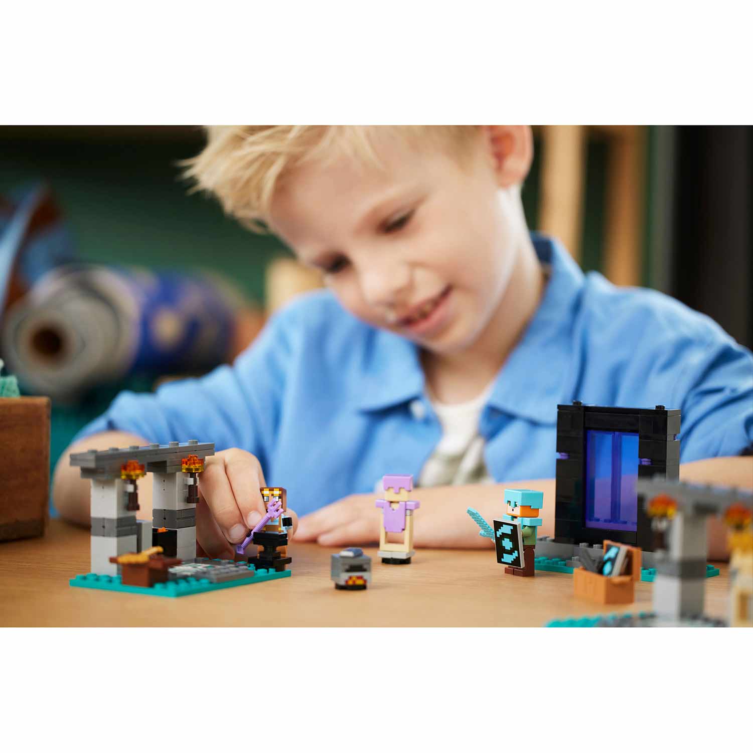 Lego Minecraft O Deposito De Armas 21252 ( Imagem 4 de 4 ) - Preview