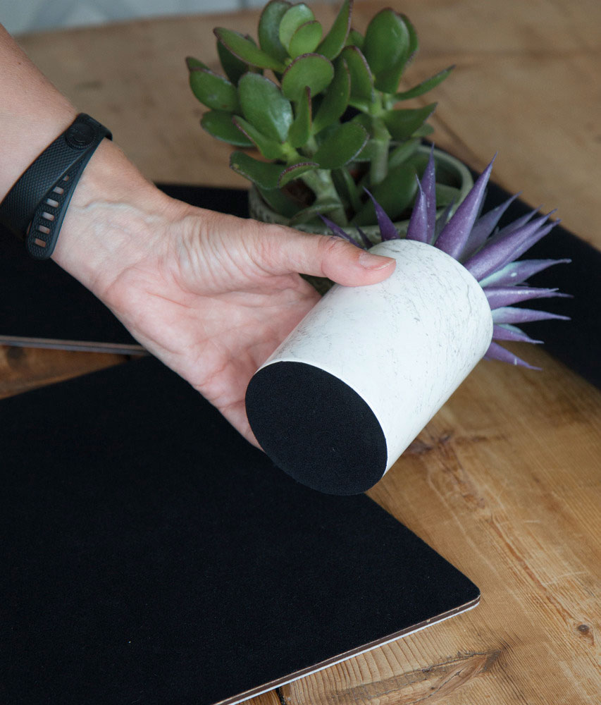 Papel Autocolante Veludo Preto 5m 2051719 ( Imagem 3 de 4 ) - Preview