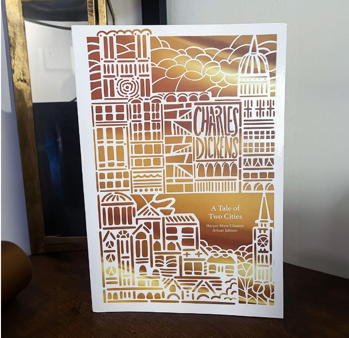 A Tale Of Two Cities (Artisan Edition) ( Imagem 3 de 4 ) - Preview