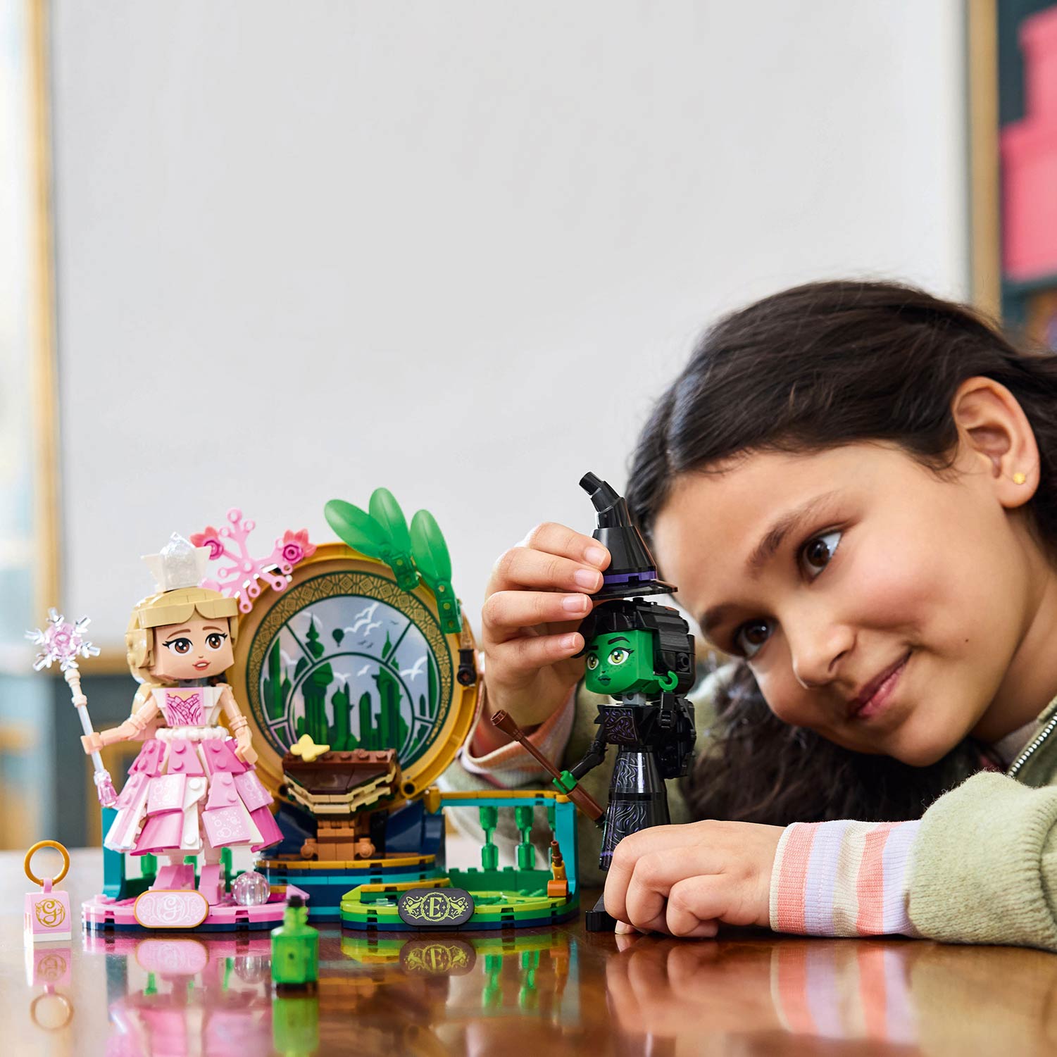 Lego 75682 - Wicked Figuras de Elphaba y Glinda ( Imagem 4 de 4 ) - Preview
