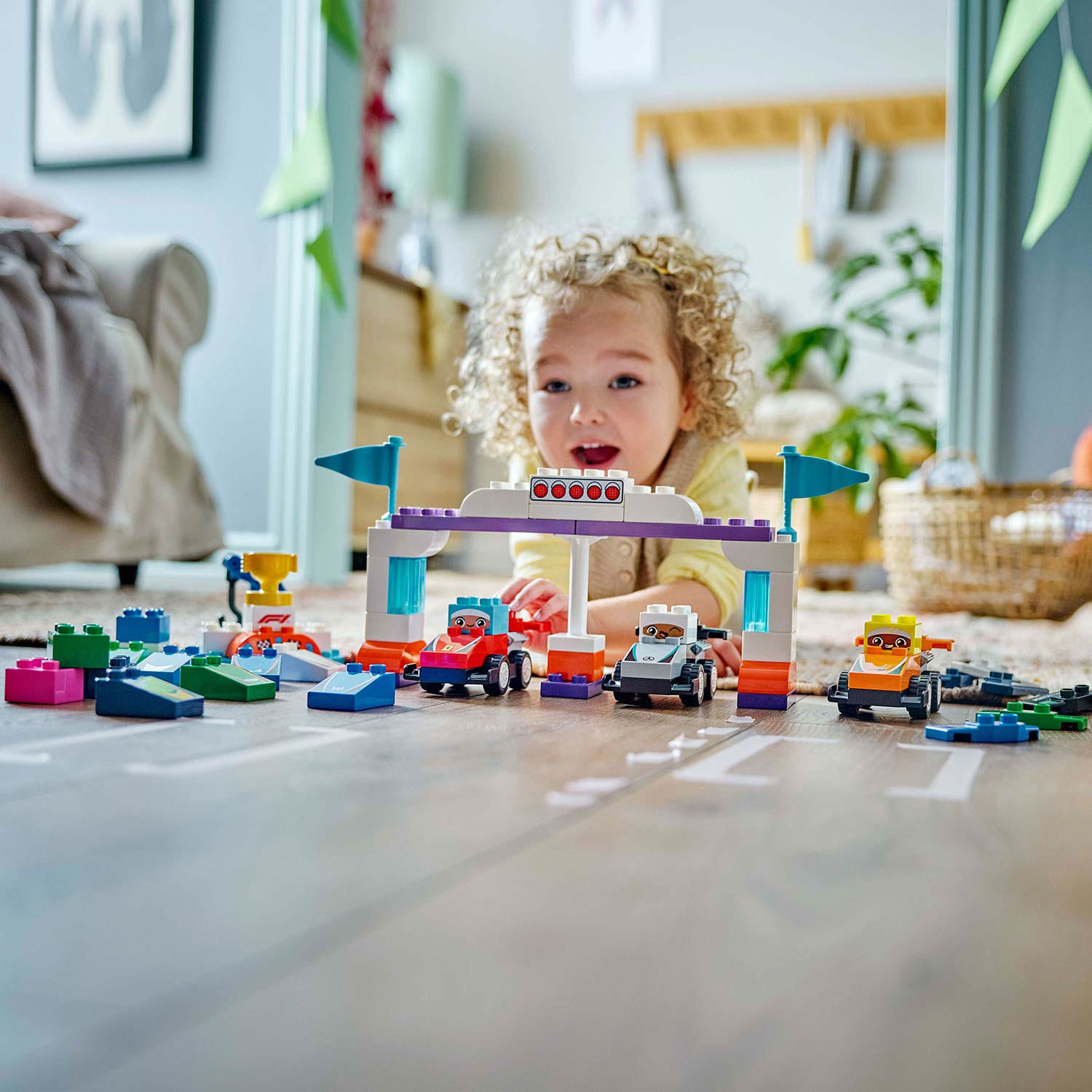 Lego Duplo F1 Carros E Pilotos Das Equipas 10445 ( Imagem 4 de 4 ) - Preview