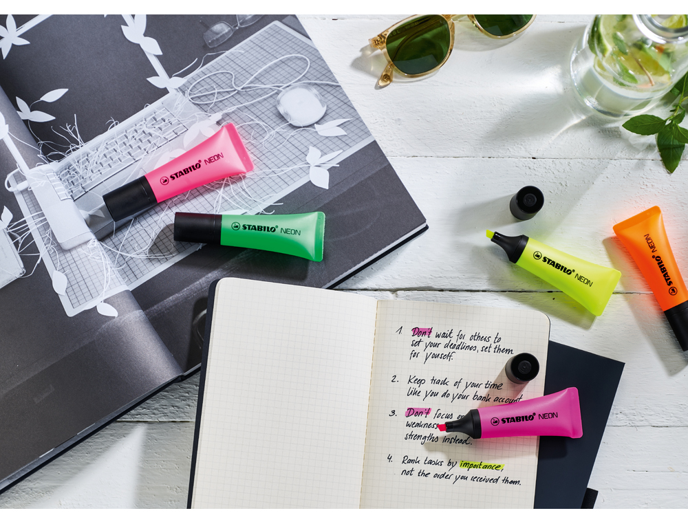 Marcador stabilo fluorescente 72 rosa neon ( Imagem 5 de 7 ) - Preview