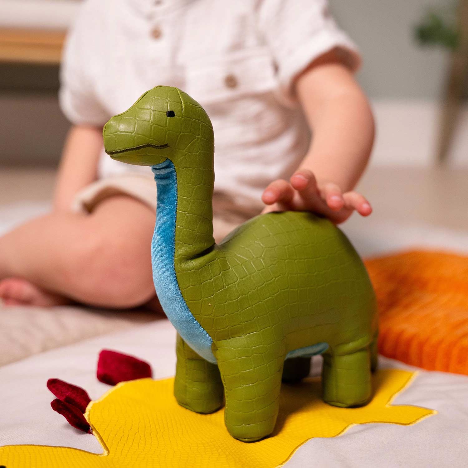 Peluche Little Big Friends Heitor O Braquiossauro 22Cm 304621 ( Imagem 3 de 4 ) - Preview