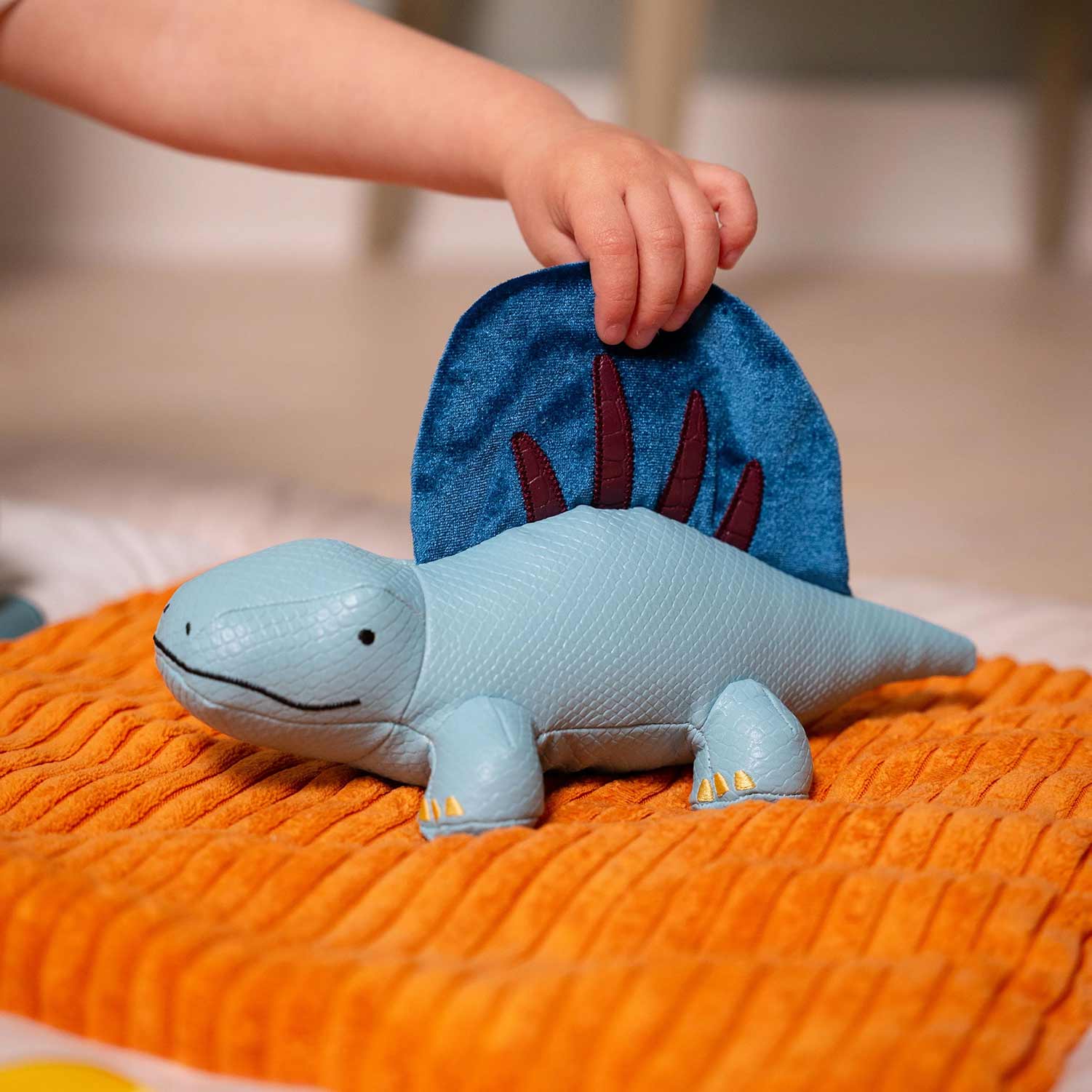 Peluche Little Big Friends Dimitri O Dimetrodon 25Cm 304652 ( Imagem 4 de 4 ) - Preview