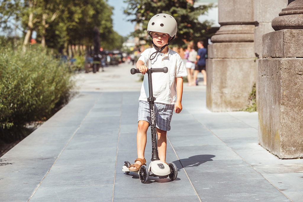 Trotinete Highwaykick 3 Led Bege Scoot And Ride 96344 ( Imagem 3 de 4 ) - Preview