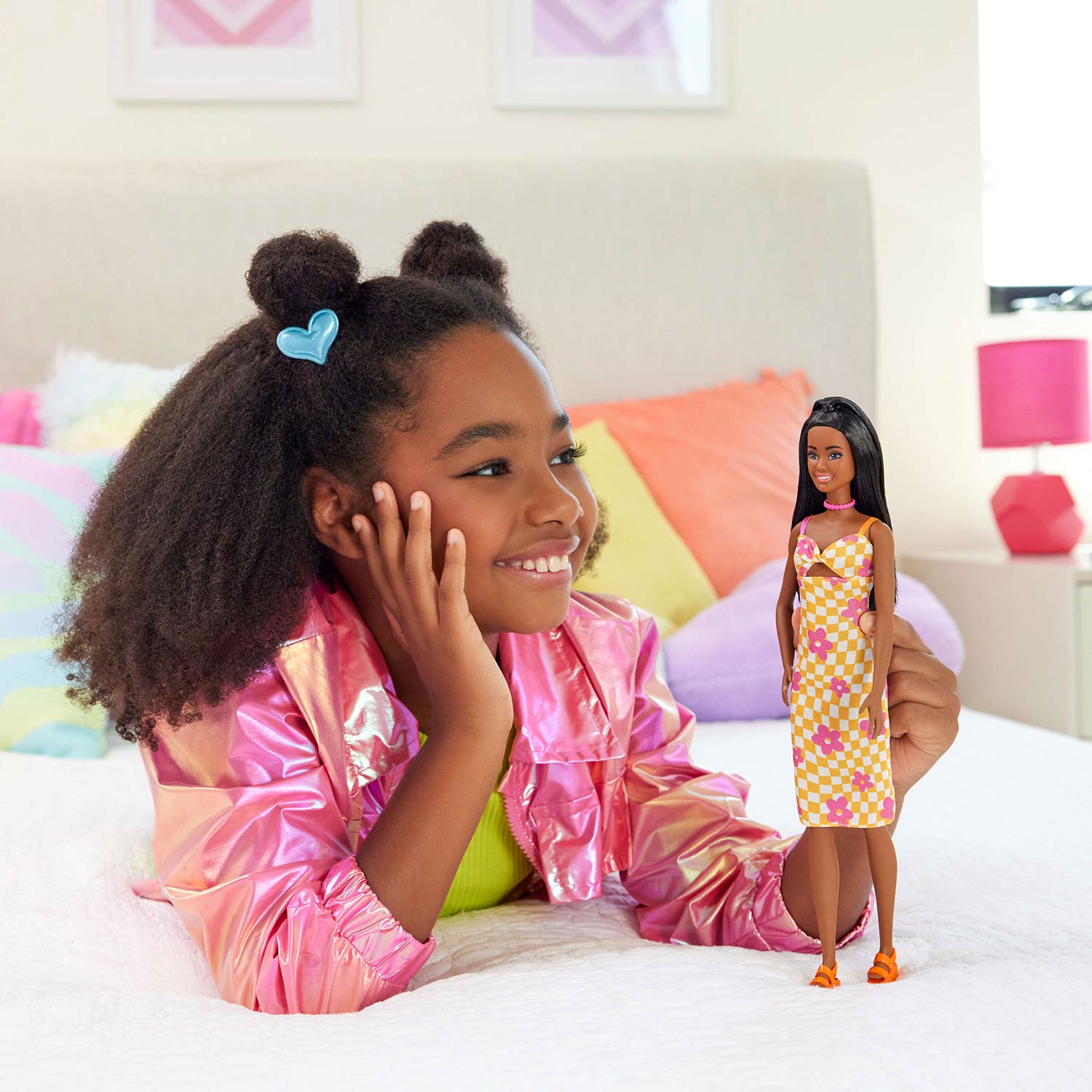 Barbie Fashionista Vestido Xadrez Com Flores Fbr37/Hyt91 ( Imagem 2 de 4 ) - Preview