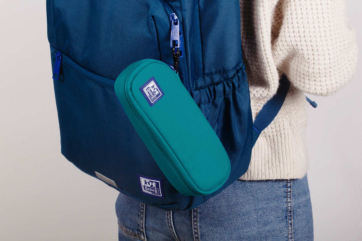 Estojo Escolar Oxford B-Hook Aqua 400184773 ( Imagem 2 de 2 ) - Preview