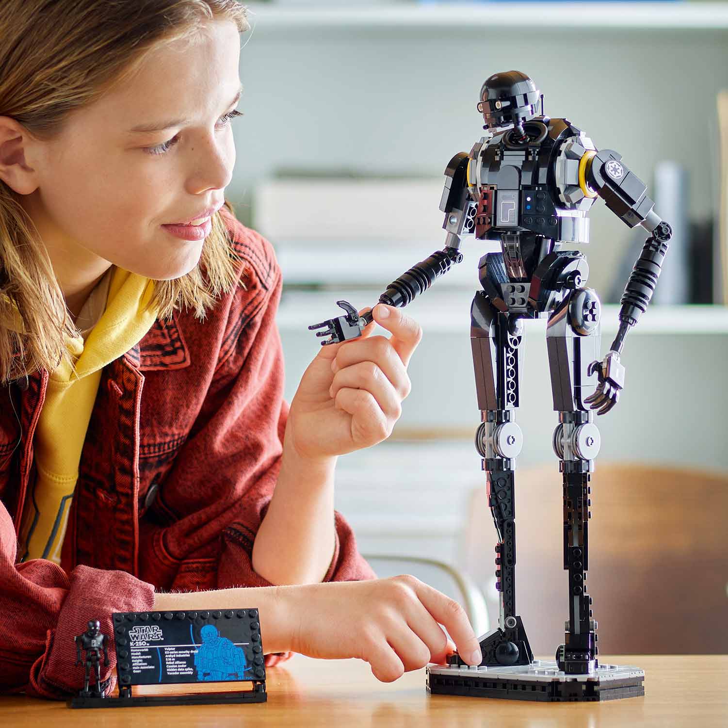 LEGO® Star Wars™ - Droide de Segurança K-2SO™ - 75434 ( Imagem 3 de 4 ) - Preview