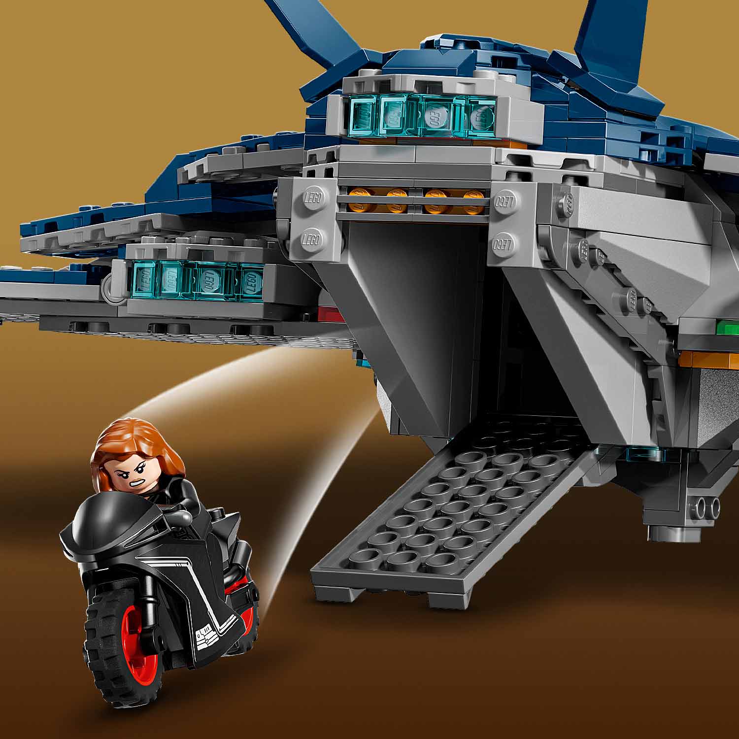 LEGO® Marvel - Quinjet de Vingadores: Era de Ultron - 76325 ( Imagem 3 de 4 ) - Preview