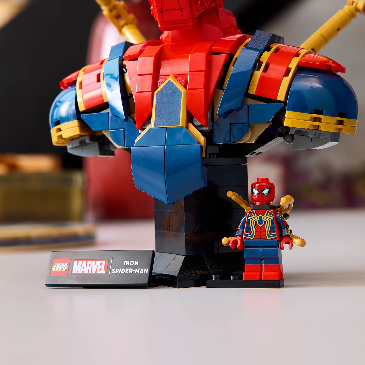 LEGO® Marvel - Busto do Iron Spider-Man - 76326 ( Imagem 4 de 4 ) - Preview