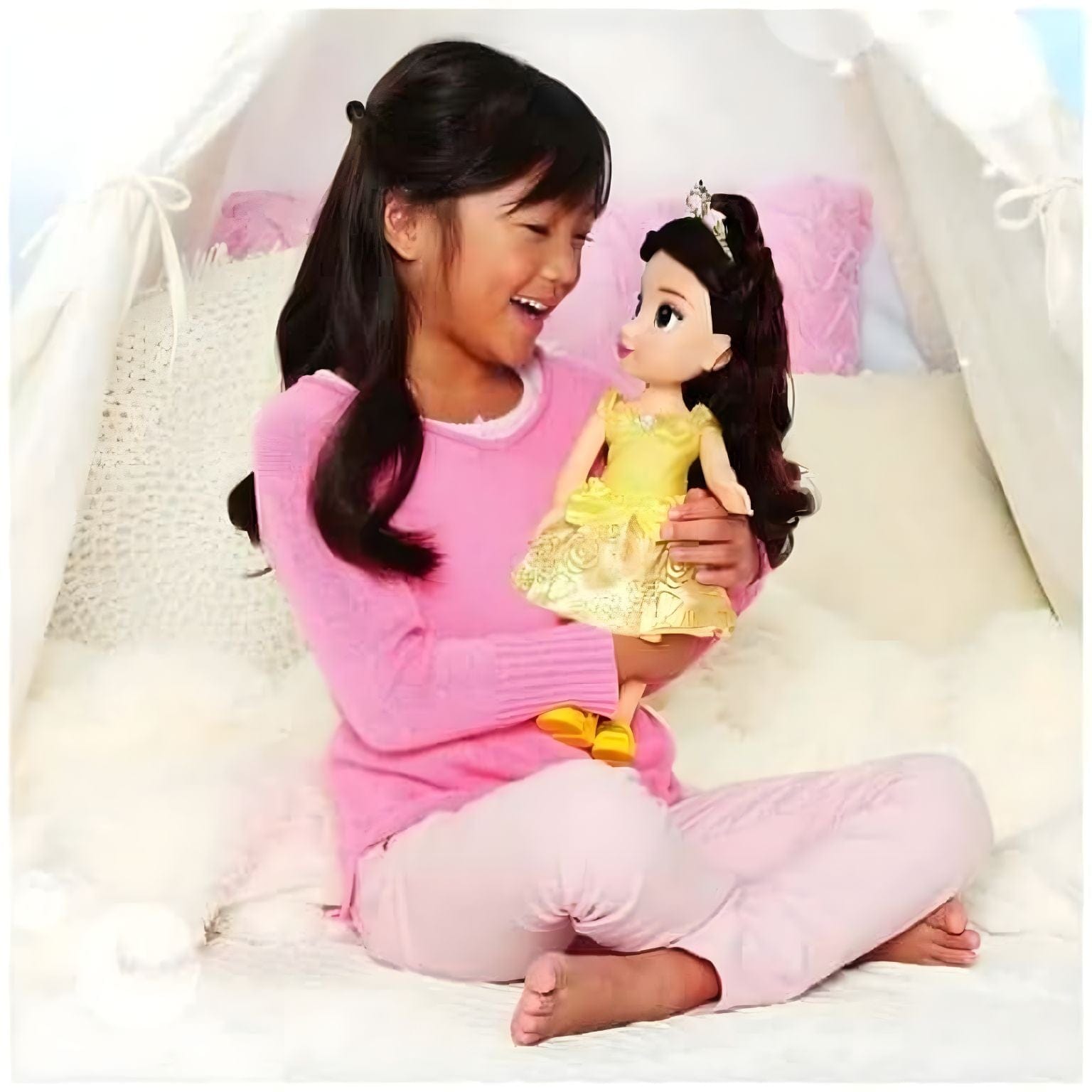 Boneca Disney Bela 35 cm ( Imagem 4 de 4 ) - Preview