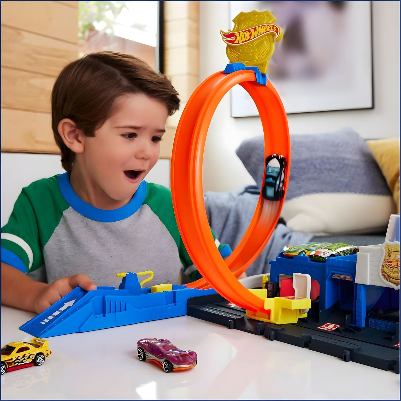 Pista Hot Wheels - Super Esquadra de Polícia ( Imagem 4 de 4 ) - Preview