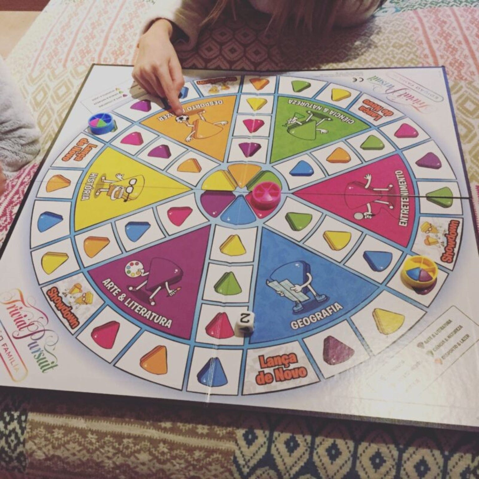 Trivial Pursuit Family Hasbro Gaming E1921 ( Imagem 4 de 4 ) - Preview