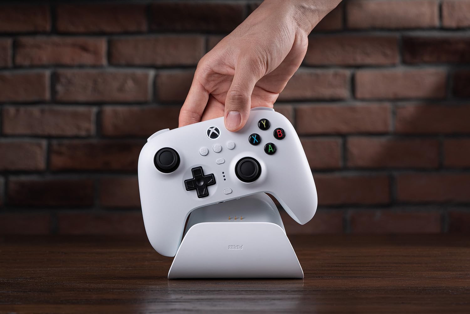 Base de Carregamento 8BitDo Ultimate 3-Mode Controller Charging Dock Xbox Series X|S & Xbox One ( Imagem 2 de 4 ) - Preview