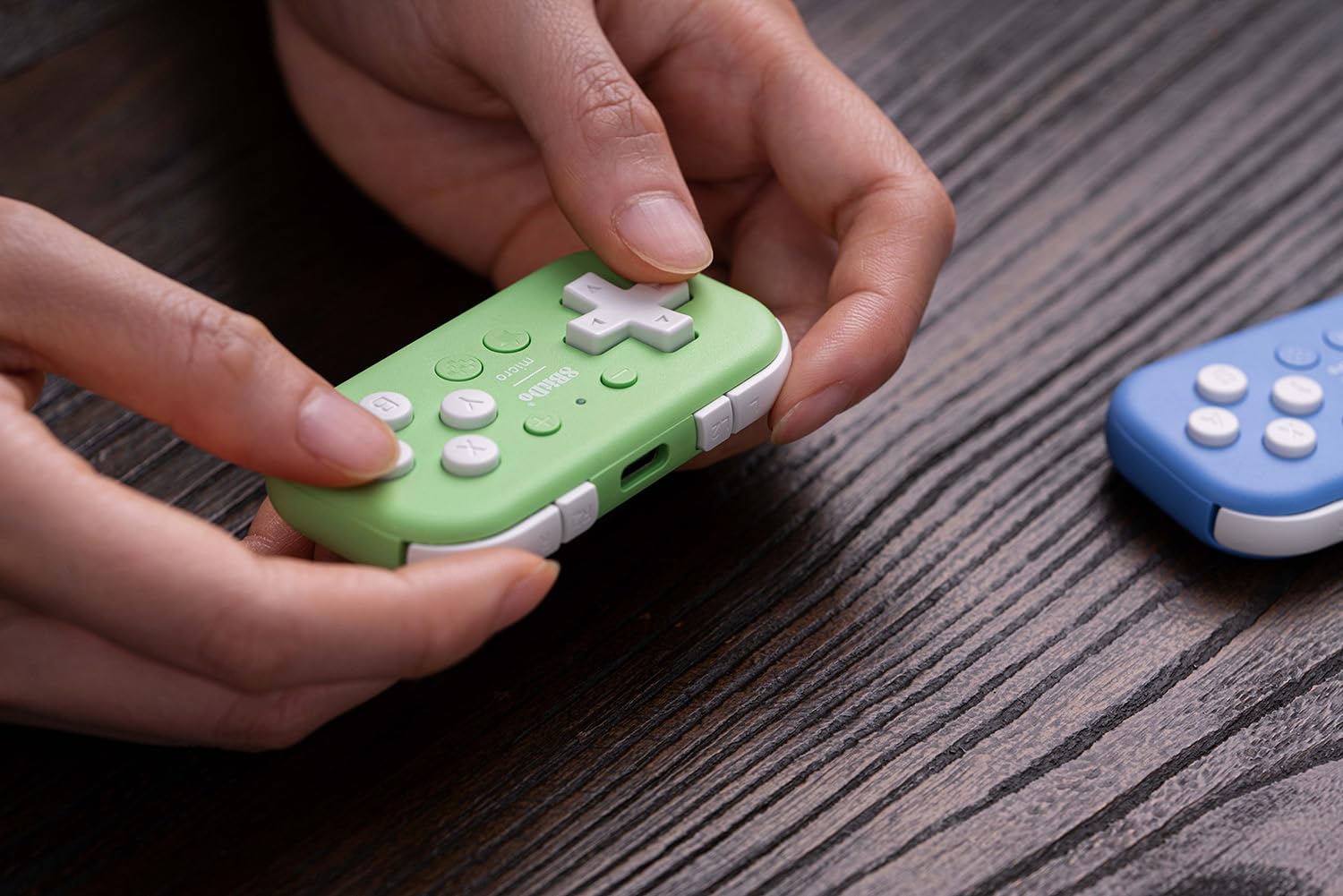 8BitDo Micro Bluetooth Gamepad Pocket-sized Controller for Switch/Android/Raspberry Pi ( Imagem 2 de 4 ) - Preview