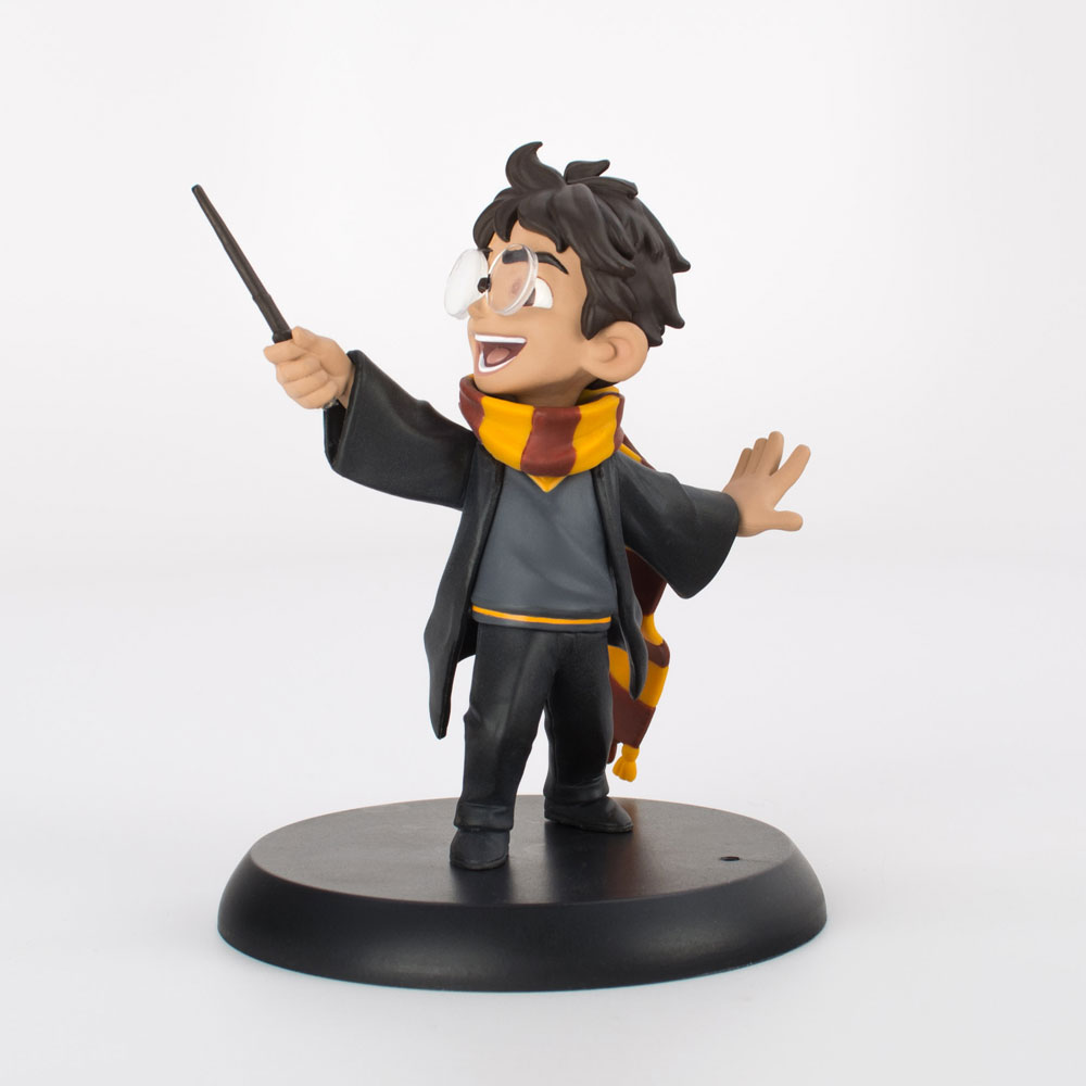 Figura Harry Potter Q-Fig Harry’s First Spell 10 cm ( Imagem 2 de 4 ) - Preview