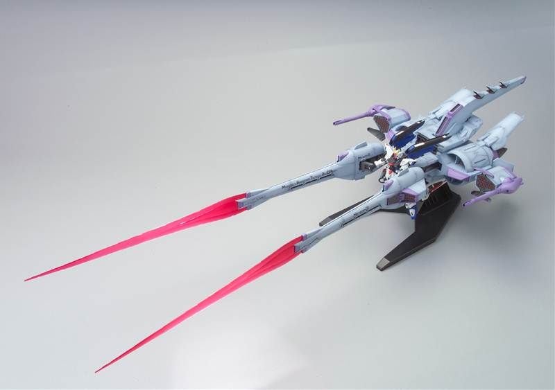 Model Kit Gundam Seed HG 1/144 Meteor Unit + Freedom Gundam ( Imagem 2 de 4 ) - Preview