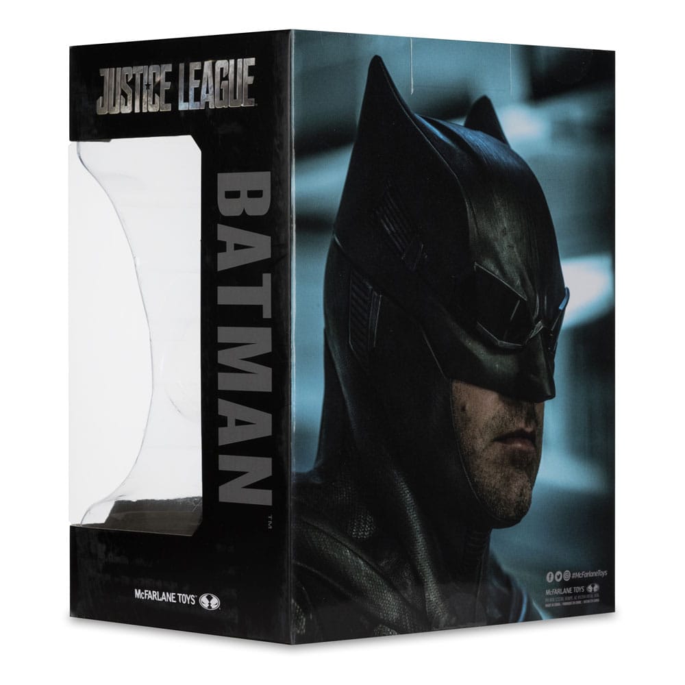 Réplica Miniatura Batman DC Direct 1/3 Batman Cowl Justice League Tactical Suit ( Imagem 3 de 4 ) - Preview