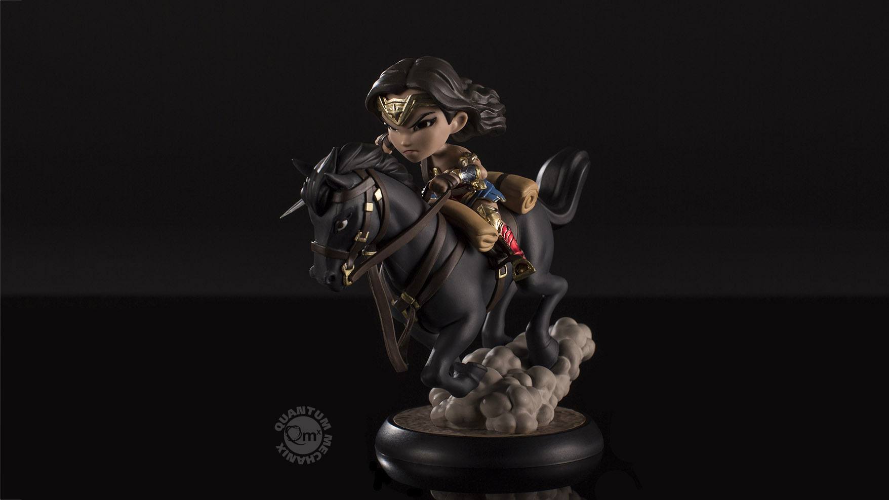 Action-Figure Qfig Dc Comics Mulher-Maravilha A Cavalo ( Imagem 3 de 4 ) - Preview