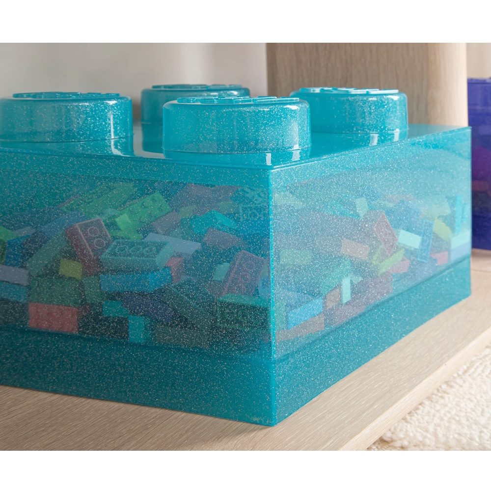LEGO® Caixa de Arrumação 2x2 | Azul Claro Translúcido | Glitter | 250x250x180 mm | Empilhável ( Imagem 5 de 5 ) - Preview