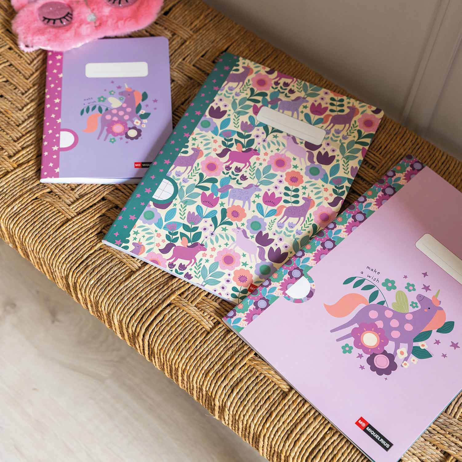 Caderno A4 Agrafado Miquelrius Magic Unicorn Flower Pautado 48Fl 90G Mr8370 ( Imagem 4 de 4 ) - Preview