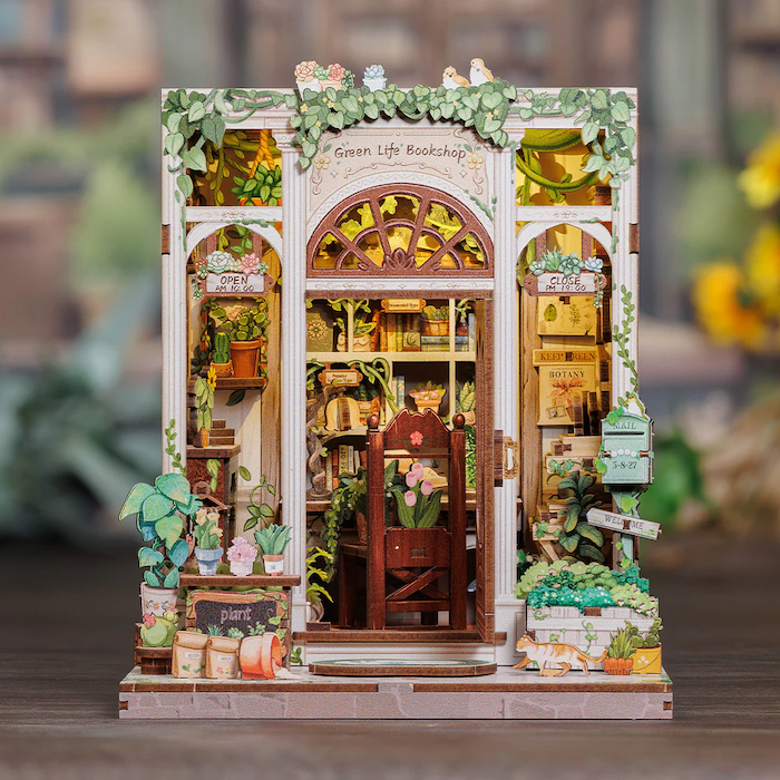 MINIATURE HOUSE - DIY - Green Life Bookshop - 196pc + LED Light ( Imagem 2 de 4 ) - Preview