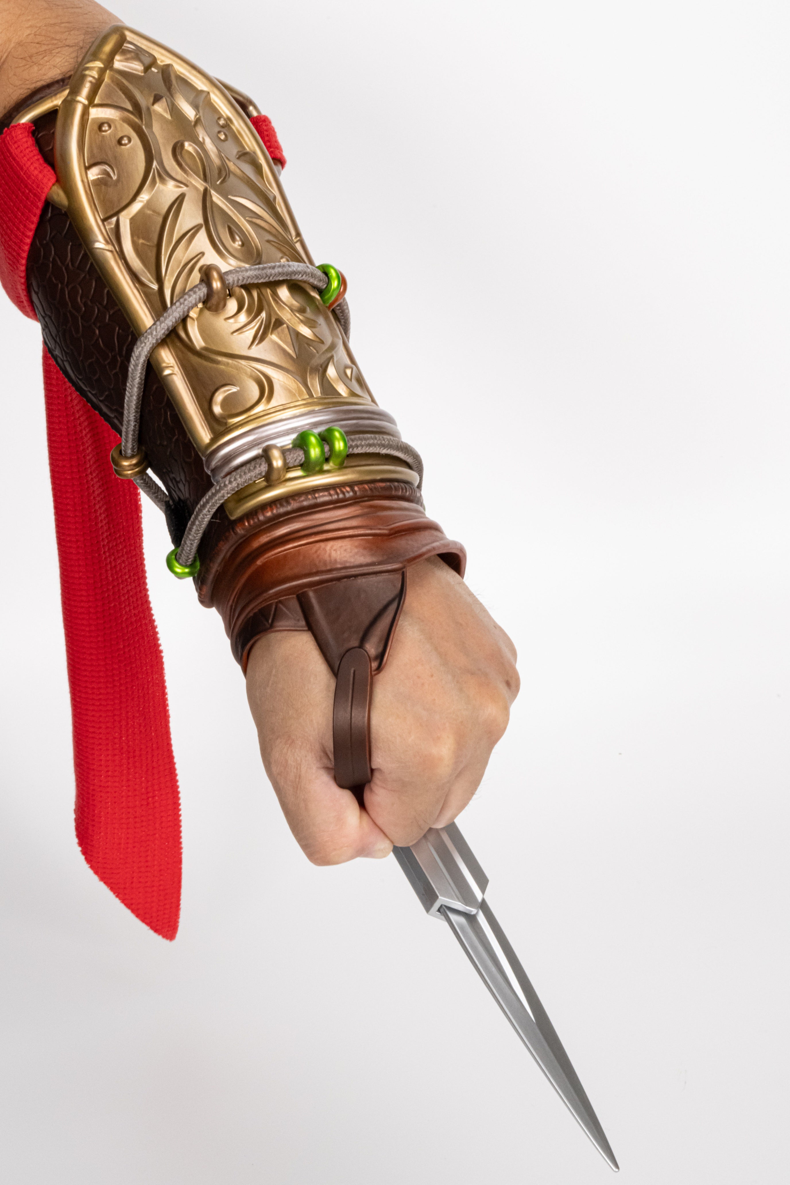 Assassin's Creed Mirage Hidden Blade Replica ( Imagem 2 de 3 ) - Preview