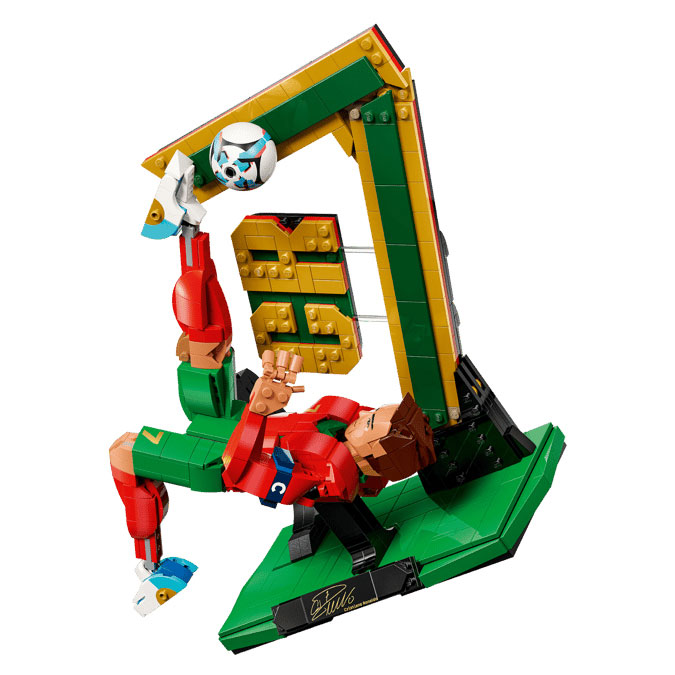 Lego Editions Cristiano Ronaldo - Lenda Do Futebol 43016 ( Imagem 4 de 4 ) - Preview