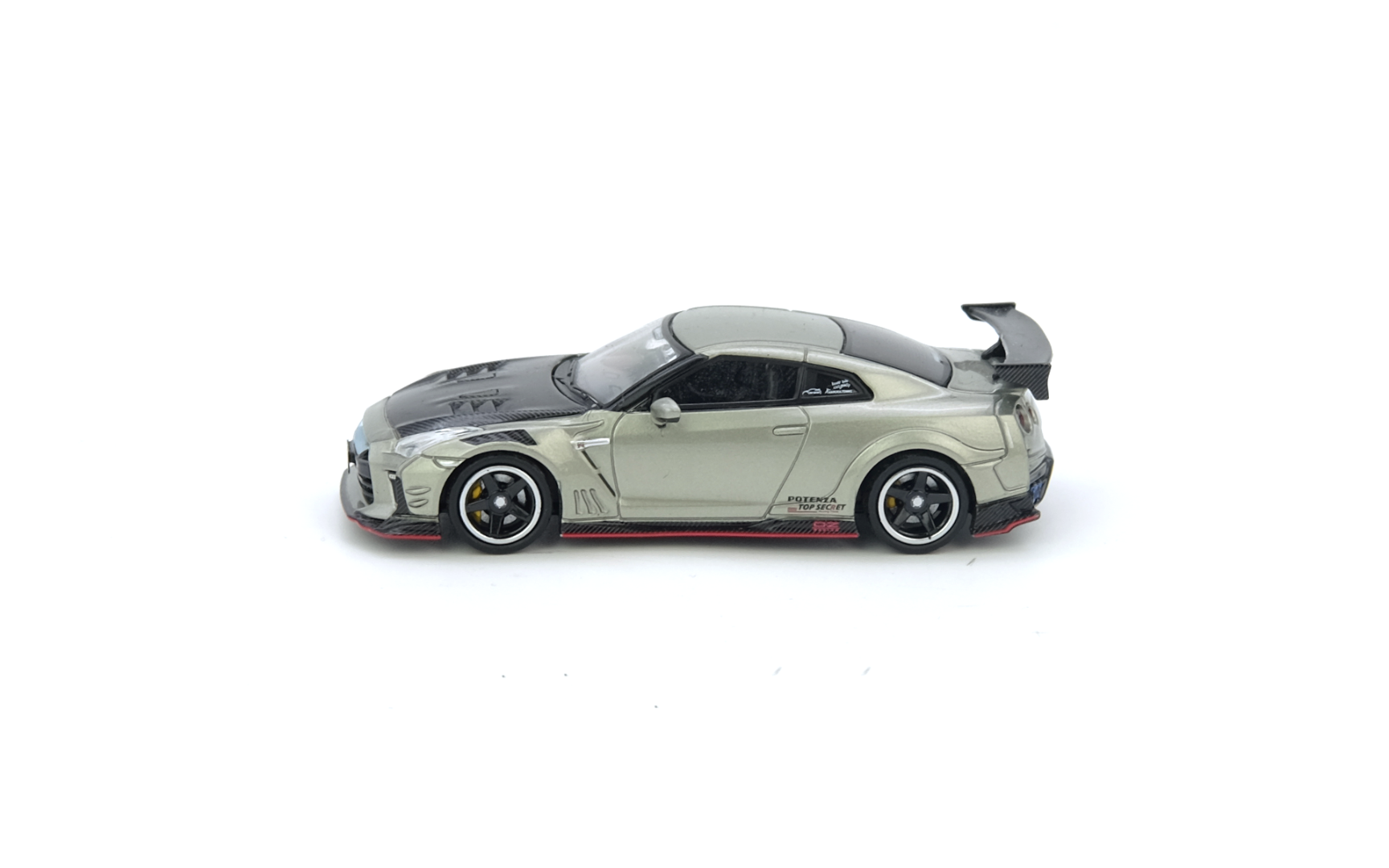 INNO64 Nissan GT-R (R35) Top Secret Malaysia Expo 2024 Special Edition 1:64 ( Imagem 3 de 3 ) - Preview