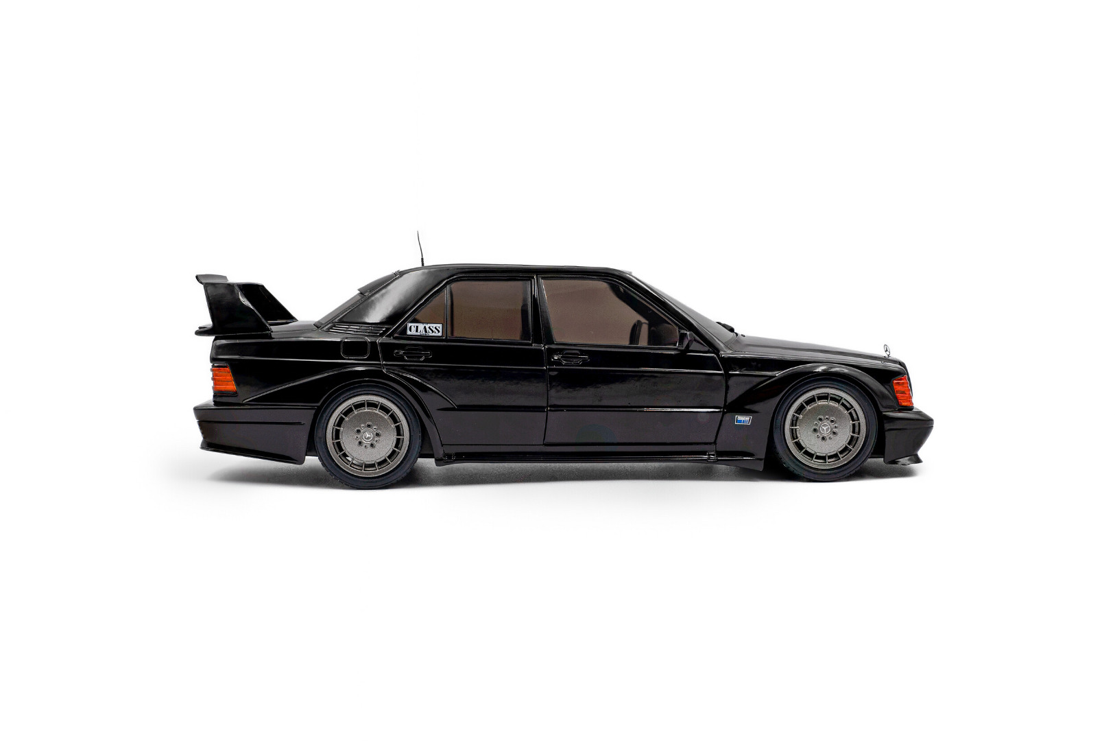 Solido Mercedes-Benz 190 (W201) Evo II 1990 Solido Works Black 1/18 ( Imagem 3 de 4 ) - Preview