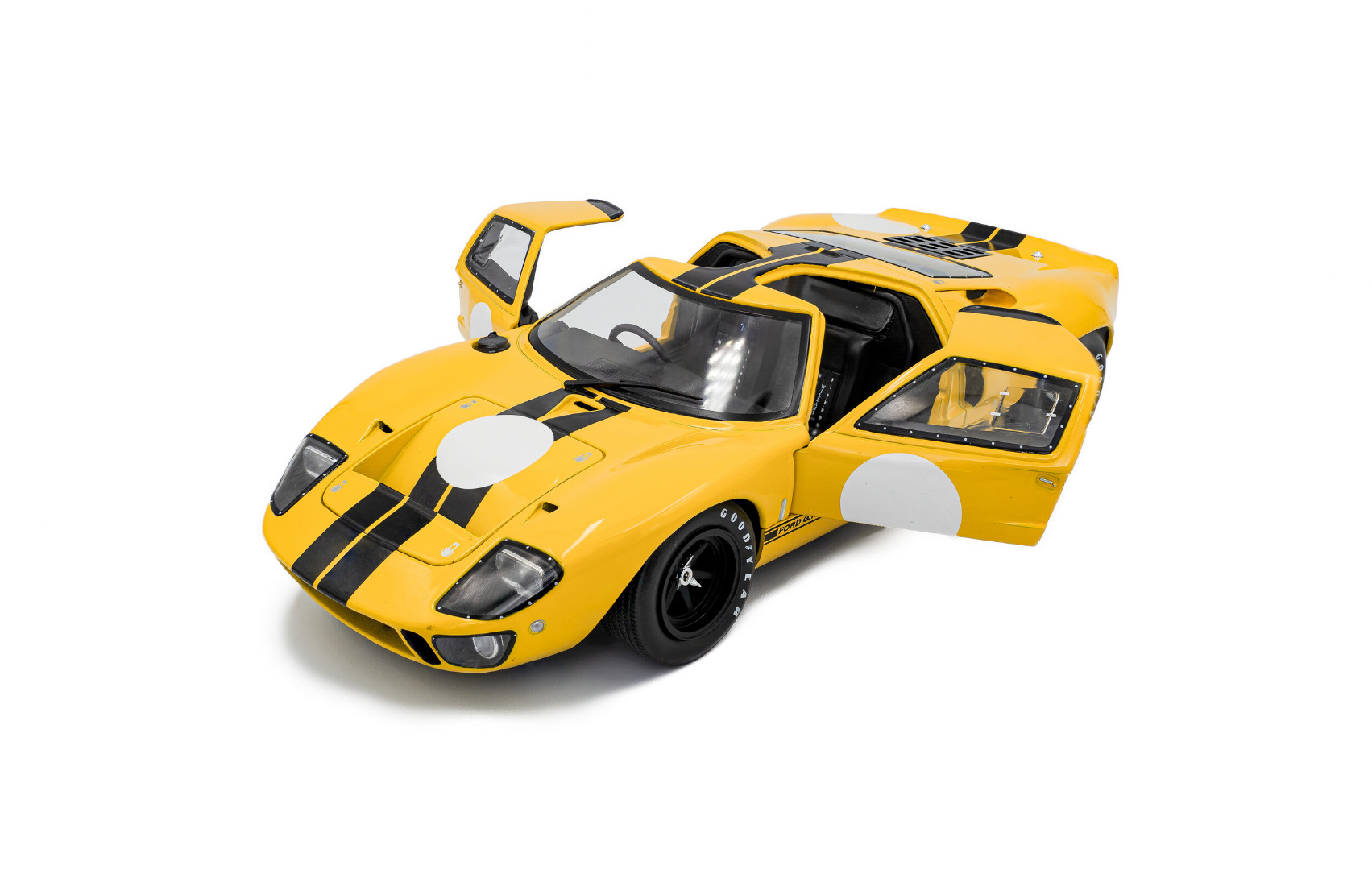 Solido Ford GT40 Mk1 1968 Yellow 1/18 ( Imagem 4 de 4 ) - Preview