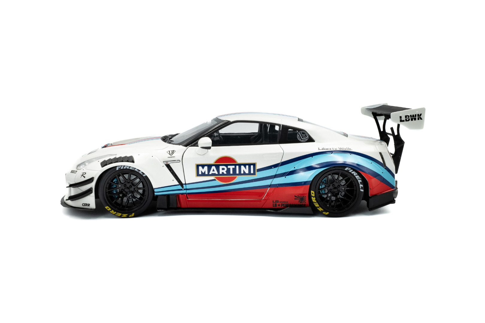 Solido Nissan GT-R (R35) With LBWK Body Kit Type 2.0 2024 1/18 ( Imagem 2 de 4 ) - Preview