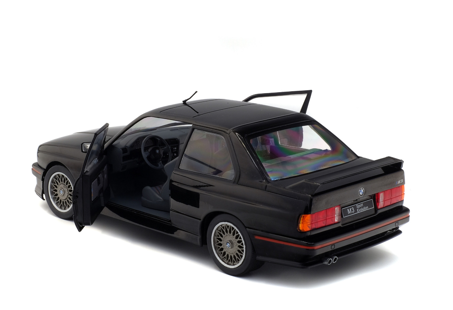 Solid 1990 BMW E30 Sport EVO Black 1/18 ( Imagem 2 de 4 ) - Preview