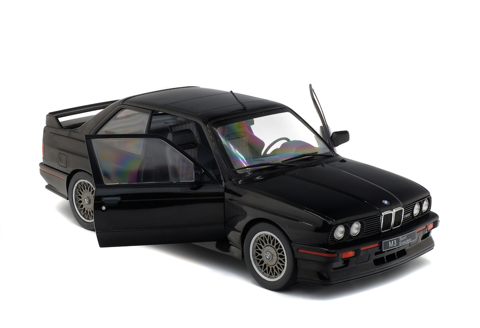 Solid 1990 BMW E30 Sport EVO Black 1/18 ( Imagem 4 de 4 ) - Preview
