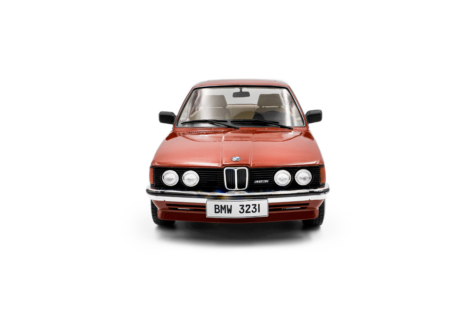 Solid BMW E21 323i 1980 (Red Brown) 1/18 ( Imagem 4 de 4 ) - Preview