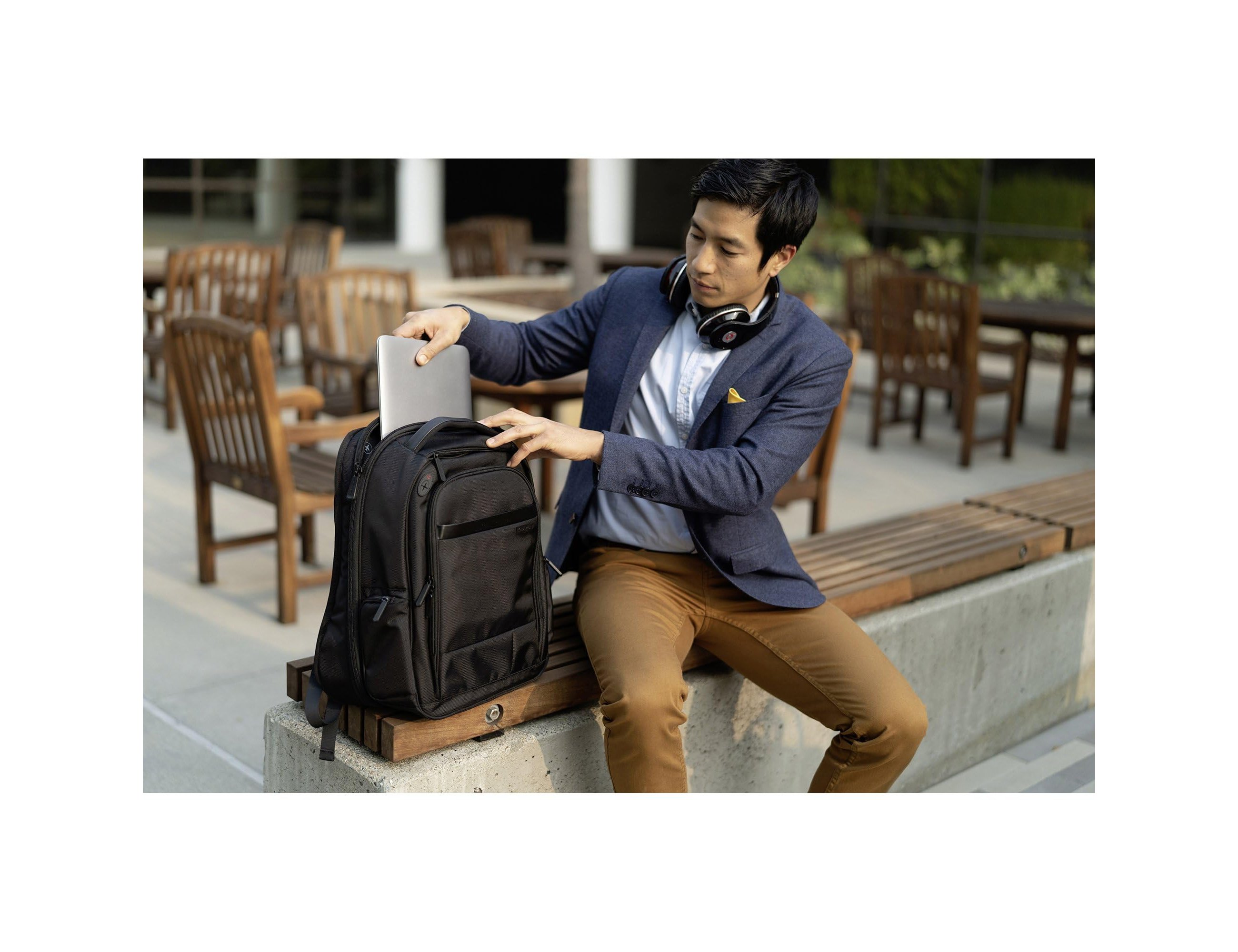 Mochila para portatil kensington executive 2.0 business 14/' preto 450x385x120 mm ( Imagem 4 de 8 ) - Preview