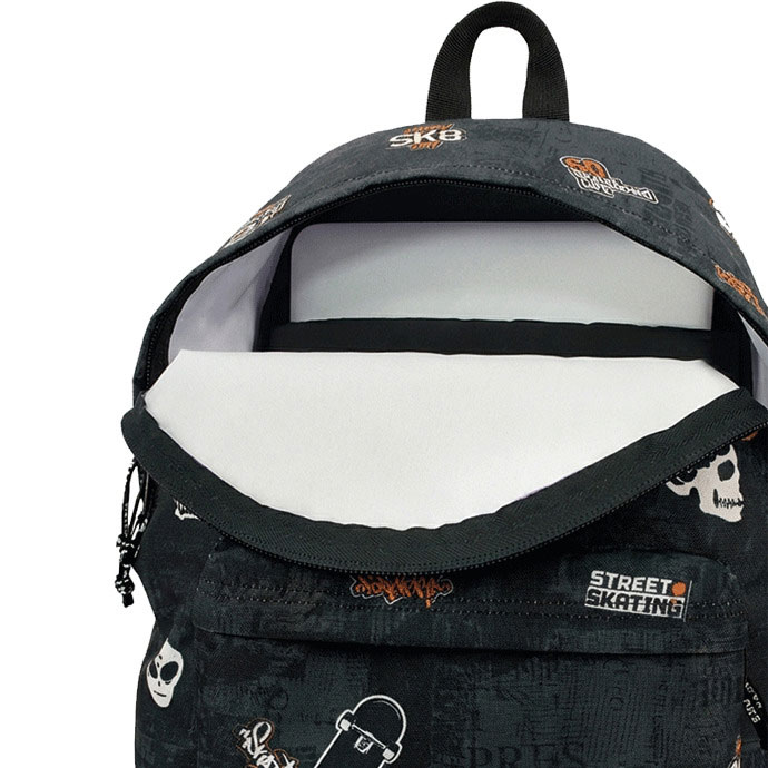 Mochila My Ghuts Pc Sk8 Stickers 32,5x41x14,5cm ( Imagem 4 de 4 ) - Preview